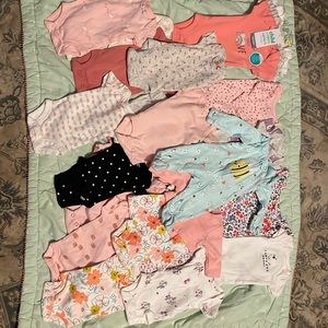 Premie clothes barely worn .